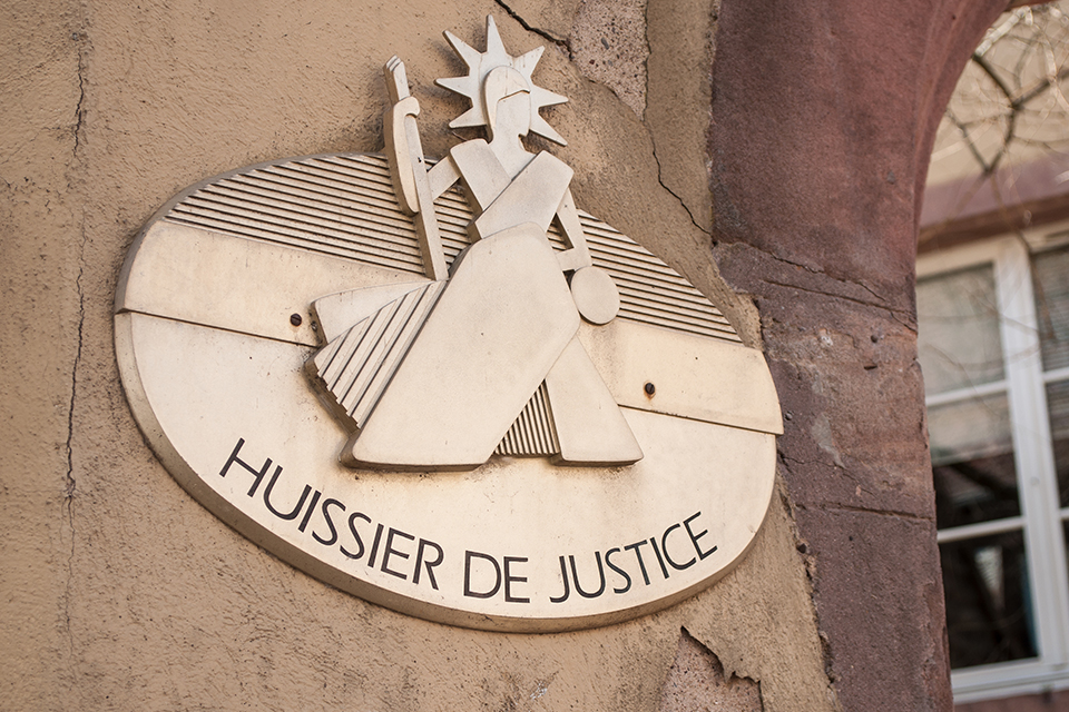 Huissier de justice à Menton